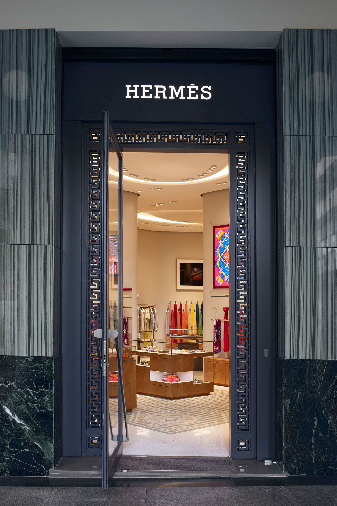 Creativity Celebrated at the refurbished HERMÈS Boutique in Athens – EPITOME